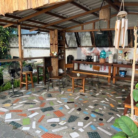 Plumeriahome Near Walking Street Chiang Mai Bagian luar foto