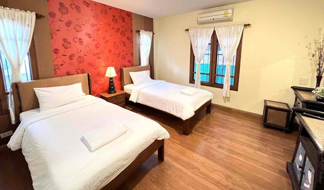 Plumeriahome Near Walking Street Chiang Mai Bagian luar foto