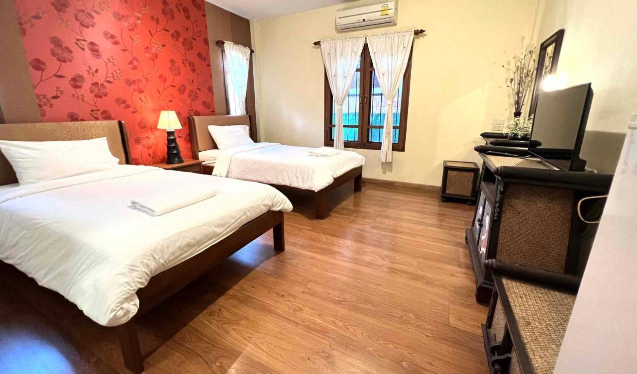 Plumeriahome Near Walking Street Chiang Mai Bagian luar foto