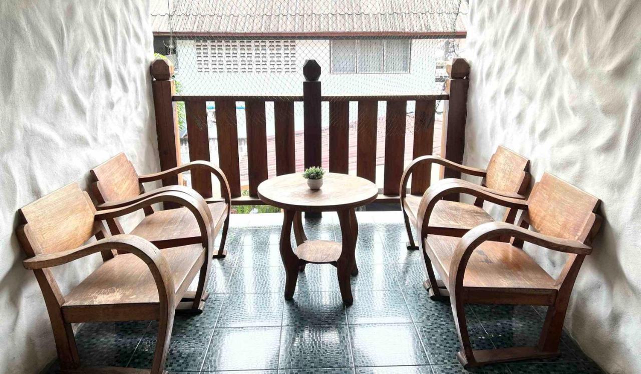Plumeriahome Near Walking Street Chiang Mai Bagian luar foto