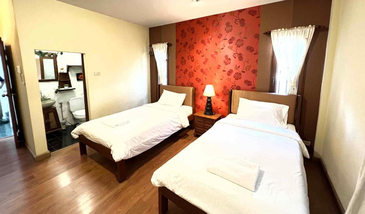 Plumeriahome Near Walking Street Chiang Mai Bagian luar foto
